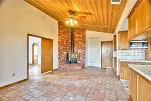 8441 Sierra Vista, Phelan, CA 92371 - Photo 7