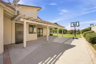 1246 Versailles Cir, Riverside, CA 92506 - Photo 33
