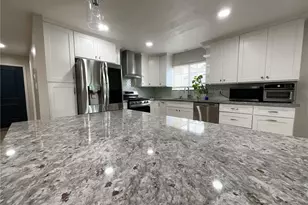 8906 Lime Ct, Fontana, CA 92335 - Photo 25