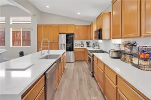 9048 Guadalupe Ave, Oak Hills, CA 92344 - Photo 11