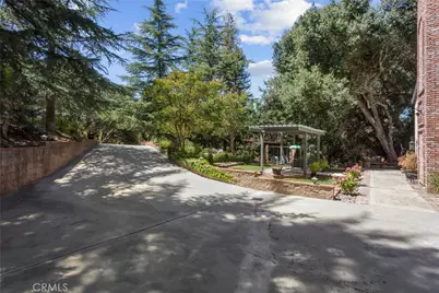 13515 Oak Mountain, Yucaipa, CA 92399 - Photo 47