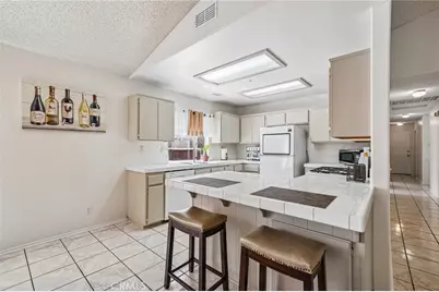 14349 Chesebro Court, Fontana, CA 92335 - Photo 9