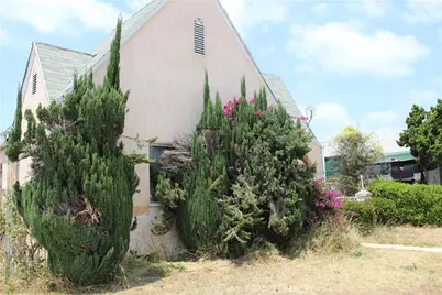 1657 S Fairfax, Los Angeles, CA 90019 - Photo 3