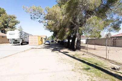 15078 Cactus, Hesperia, CA 92345 - Photo 65