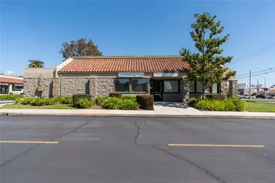 335 E Foothill Boulevard, Pomona, CA 91767 - Photo 11