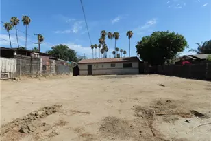 925 Navajo Rd, Perris, CA 92570 - Photo 13