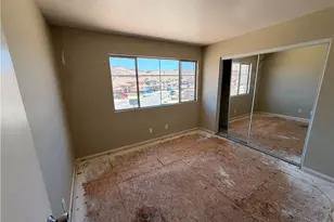 12006 Overland Ct, Fontana, CA 92337 - Photo 11