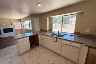 12006 Overland Ct, Fontana, CA 92337 - Photo 3