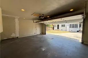 1238 W 55th, Los Angeles, CA 90037 - Photo 11