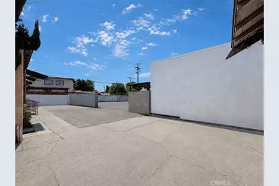 12008 Long Beach, Lynwood, CA 90262 - Photo 13