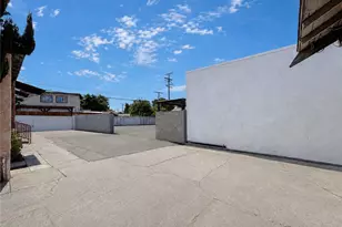 12008 Long Beach, Lynwood, CA 90262 - Photo 13