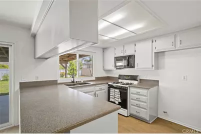 1922 S Cordova Avenue, Colton, CA 92324 - Photo 11