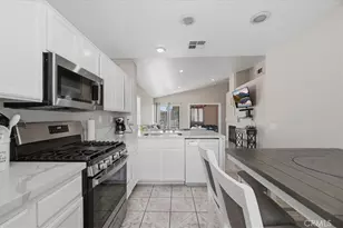 1327 Carriage Ln, Perris, CA 92571 - Photo 11