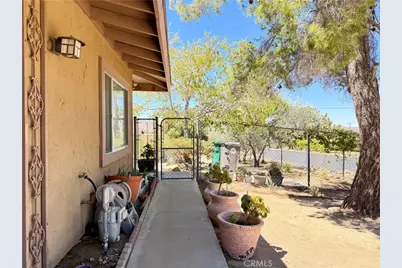 56662 El Dorado, Yucca Valley, CA 92284 - Photo 7