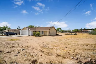 18025 Juniper Street, Hesperia, CA 92345 - Photo 25
