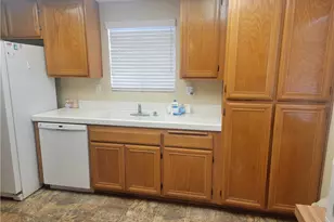 21540 Foxwood Ct, Perris, CA 92570 - Photo 7