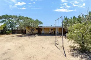 15872 Muscatel, Hesperia, CA 92345 - Photo 23