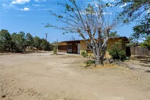 15872 Muscatel, Hesperia, CA 92345 - Photo 3
