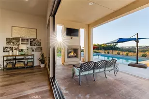 7876 Arroyo Vista Ct, Riverside, CA 92506 - Photo 15