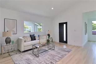 2015 W 42nd Pl, Los Angeles, CA 90062 - Photo 5