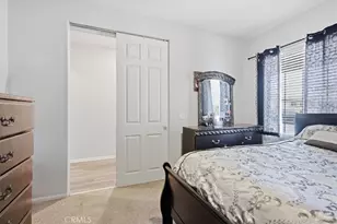 15727 Akron, Victorville, CA 92394 - Photo 33