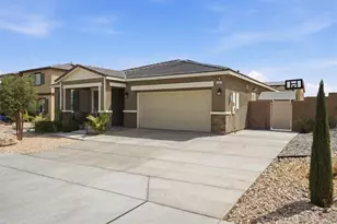 15727 Akron, Victorville, CA 92394 - Photo 13
