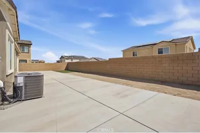 15727 Akron, Victorville, CA 92394 - Photo 39