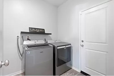 15727 Akron, Victorville, CA 92394 - Photo 37