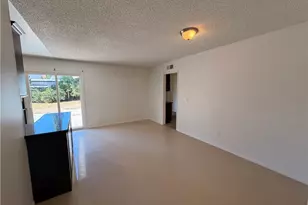 20307 Elkwood, Los Angeles, CA 91306 - Photo 5