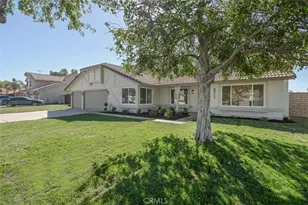 211 W Columbine Ave, Rialto, CA 92377 - Photo 1