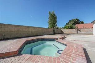 211 W Columbine Ave, Rialto, CA 92377 - Photo 3