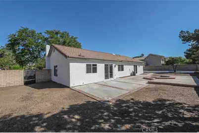 211 W Columbine Avenue, Rialto, CA 92377 - Photo 31