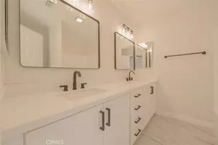 211 W Columbine Ave, Rialto, CA 92377 - Photo 23