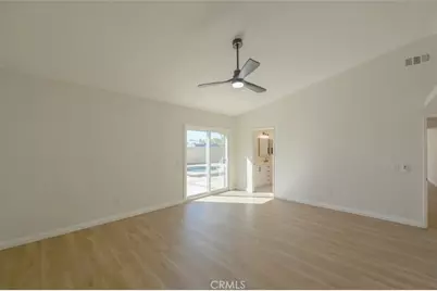 211 W Columbine Avenue, Rialto, CA 92377 - Photo 17