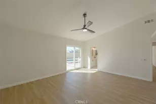 211 W Columbine Ave, Rialto, CA 92377 - Photo 17