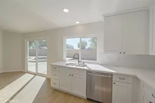 211 W Columbine Ave, Rialto, CA 92377 - Photo 9