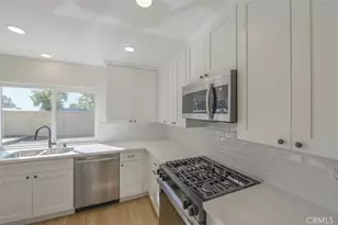 211 W Columbine Ave, Rialto, CA 92377 - Photo 11