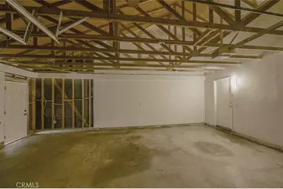 211 W Columbine Avenue, Rialto, CA 92377 - Photo 29