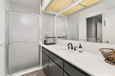 6125 Clarendon Court, Riverside, CA 92506 - Photo 25
