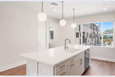 101 Sorrel Court, Burbank, CA 91506 - Photo 11