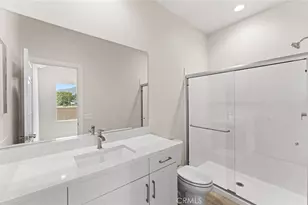 101 Sorrel Ct, Burbank, CA 91506 - Photo 3