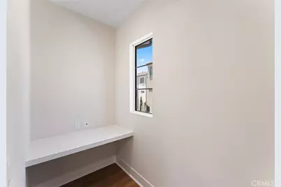 101 Sorrel Court, Burbank, CA 91506 - Photo 17