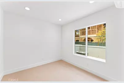 107 Sorrel Court, Burbank, CA 91506 - Photo 3