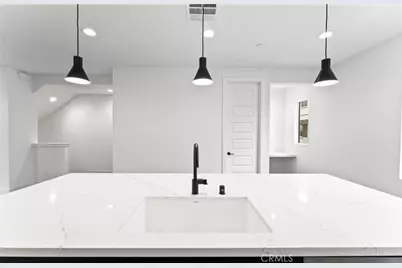 107 Sorrel Court, Burbank, CA 91506 - Photo 13