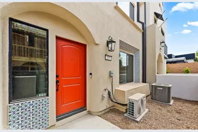 107 Sorrel Court, Burbank, CA 91506 - Photo 27