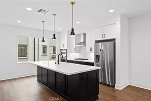 107 Sorrel Ct, Burbank, CA 91506 - Photo 1