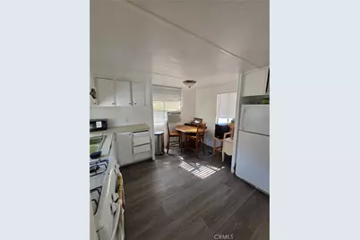 13892 Pioneer Rd Spc 9, Apple Valley, CA 92307 - Photo 9