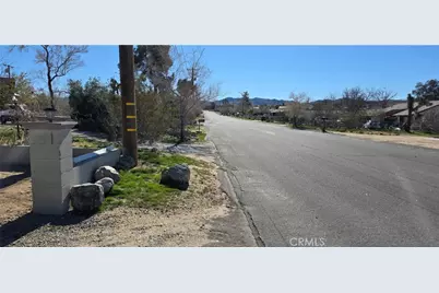 7115 Rubidoux, Yucca Valley, CA 92284 - Photo 5