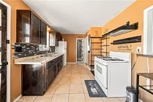 12591 Daisy, Boron, CA 93516 - Photo 11