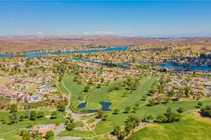 30904 Long Point Dr, Canyon Lake, CA 92587 - Photo 7
